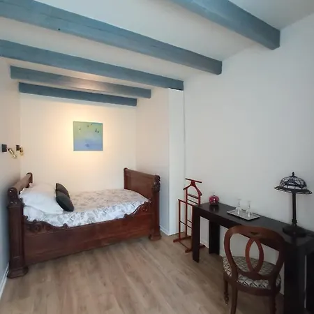 Bed and Breakfast La Maison Du Pech 3*