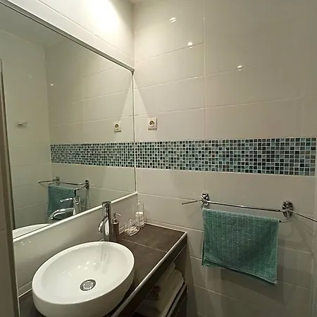 La Maison Du Pech Bed and Breakfast 3*