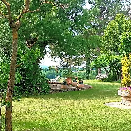 Bed and Breakfast La Maison Du Pech